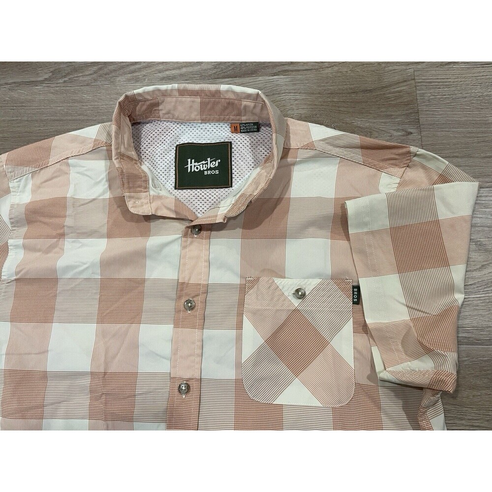 Howler Bros Men's Size M Plaid Short Sleeve Button up Shirt Vented Fishing